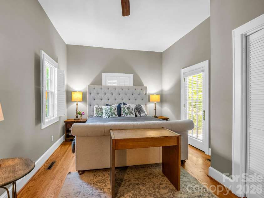 536 Maple Street, Brevard, NC 28712.  MLS# CAR4383201, YatesRealty ID 26235. 