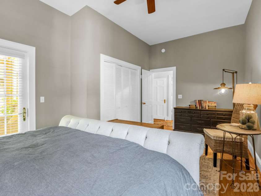 536 Maple Street, Brevard, NC 28712.  MLS# CAR4383201, YatesRealty ID 26235. 