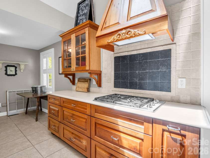536 Maple Street, Brevard, NC 28712.  MLS# CAR4383201, YatesRealty ID 26235. 