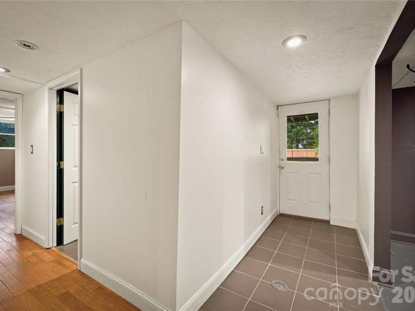 200 Falls Street, Morganton, NC 28655.  MLS# CAR4383767, YatesRealty ID 26237. 