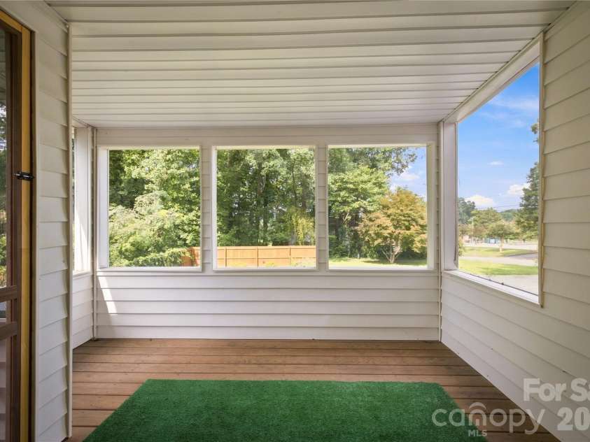 200 Falls Street, Morganton, NC 28655.  MLS# CAR4383767, YatesRealty ID 26237. 