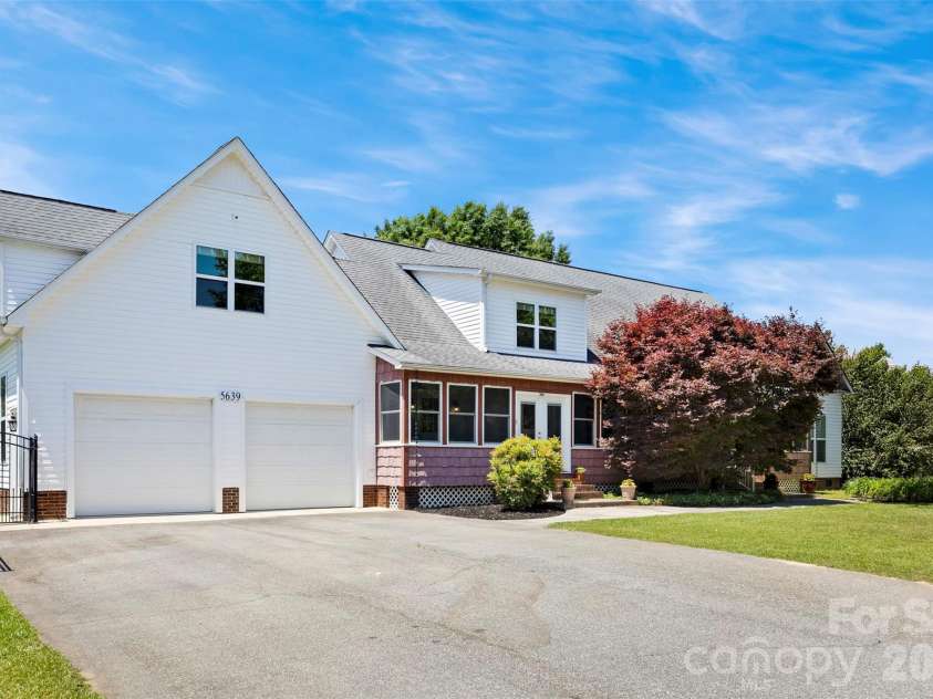 5639 White Store Road, Wingate, NC 28174.  MLS# CAR4384824, YatesRealty ID 26238. 