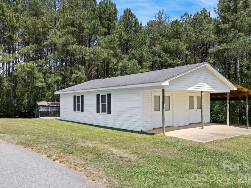 5639 White Store Road, Wingate, NC 28174.  MLS# CAR4384824, YatesRealty ID 26238. Workshop