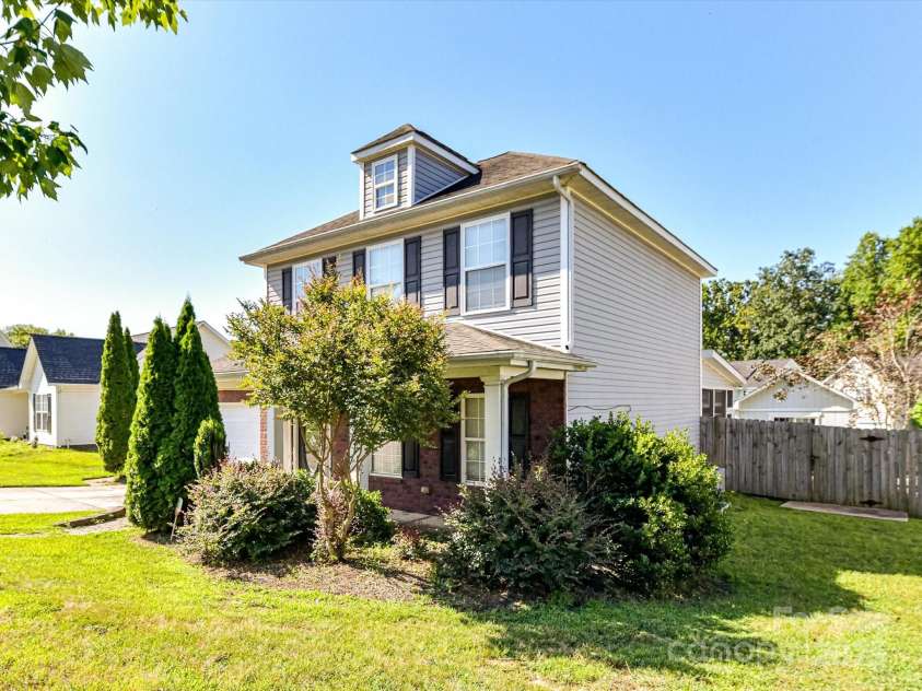 2922 Ireton Place, Kannapolis, NC 28083.  MLS# CAR4282311, YatesRealty ID 26240. 