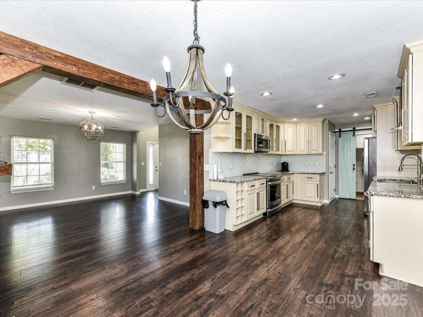 2922 Ireton Place, Kannapolis, NC 28083.  MLS# CAR4282311, YatesRealty ID 26240. 