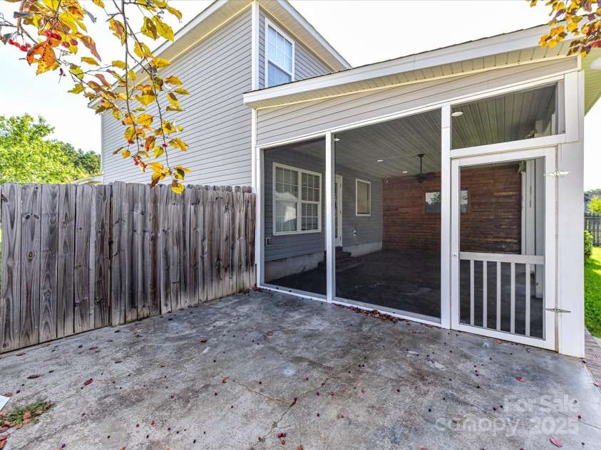 2922 Ireton Place, Kannapolis, NC 28083.  MLS# CAR4282311, YatesRealty ID 26240. 