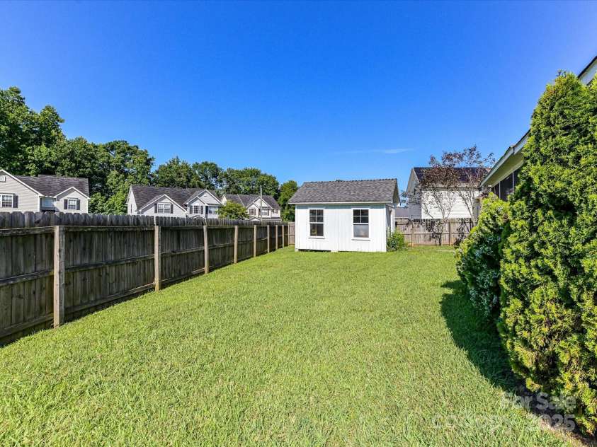 2922 Ireton Place, Kannapolis, NC 28083.  MLS# CAR4282311, YatesRealty ID 26240. 