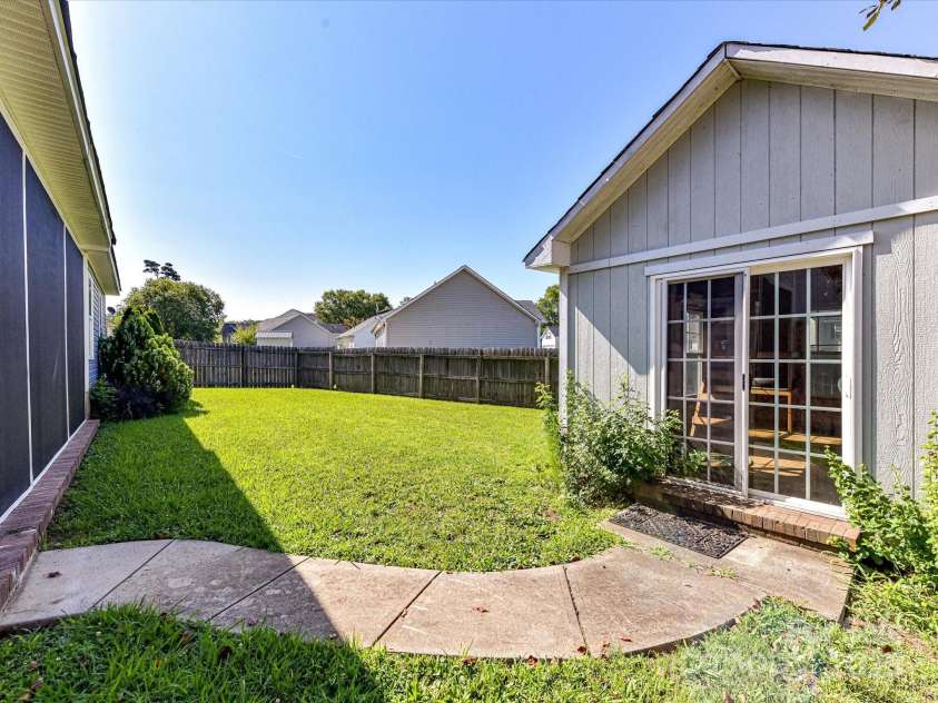 2922 Ireton Place, Kannapolis, NC 28083.  MLS# CAR4282311, YatesRealty ID 26240. 