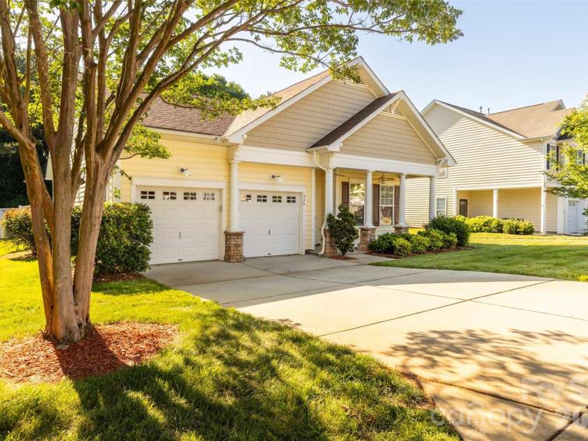 524 Sugar Tree Drive, Rock Hill, SC 29732.  MLS# CAR4385633, YatesRealty ID 26241. 