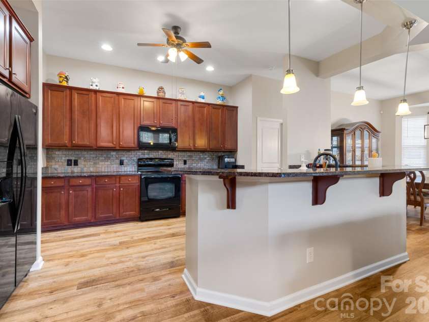 524 Sugar Tree Drive, Rock Hill, SC 29732.  MLS# CAR4385633, YatesRealty ID 26241. 