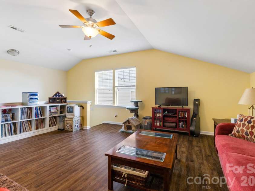 524 Sugar Tree Drive, Rock Hill, SC 29732.  MLS# CAR4385633, YatesRealty ID 26241. 