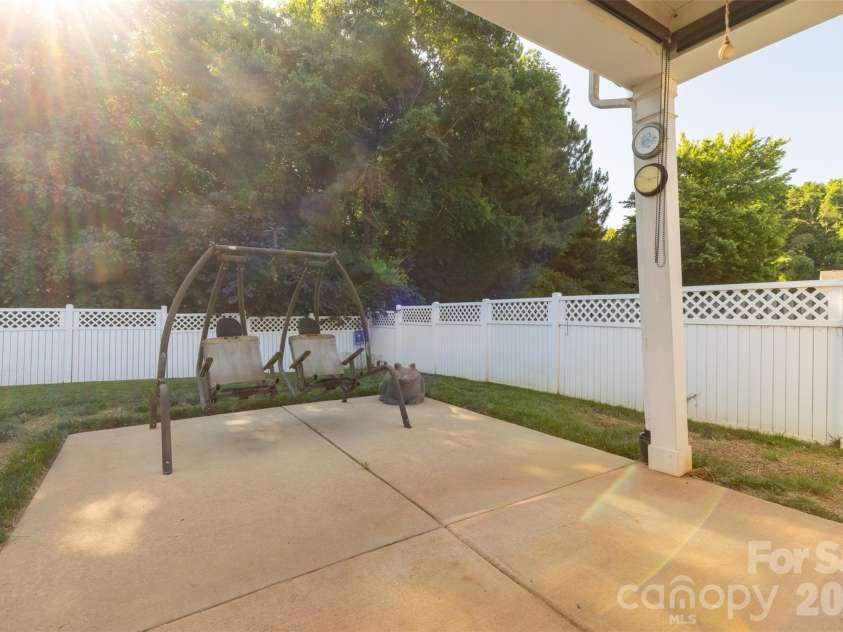 524 Sugar Tree Drive, Rock Hill, SC 29732.  MLS# CAR4385633, YatesRealty ID 26241. 