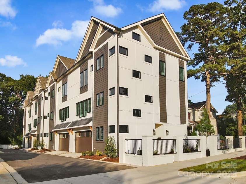 4215 Walker Road, Charlotte, NC 28211.  MLS# CAR4280837, YatesRealty ID 26242. 