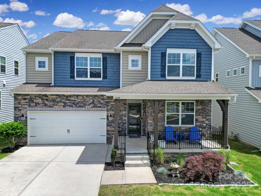 1604 Trentwood Drive, Fort Mill, SC 29715.  MLS# CAR4270619, YatesRealty ID 26246. 