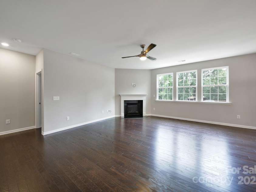 1604 Trentwood Drive, Fort Mill, SC 29715.  MLS# CAR4270619, YatesRealty ID 26246. 