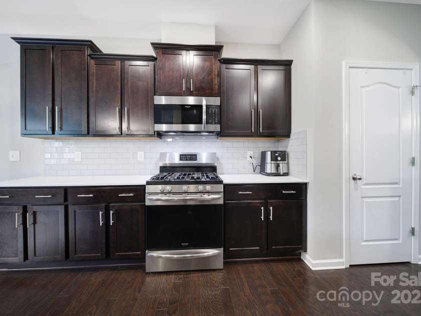 1604 Trentwood Drive, Fort Mill, SC 29715.  MLS# CAR4270619, YatesRealty ID 26246. 