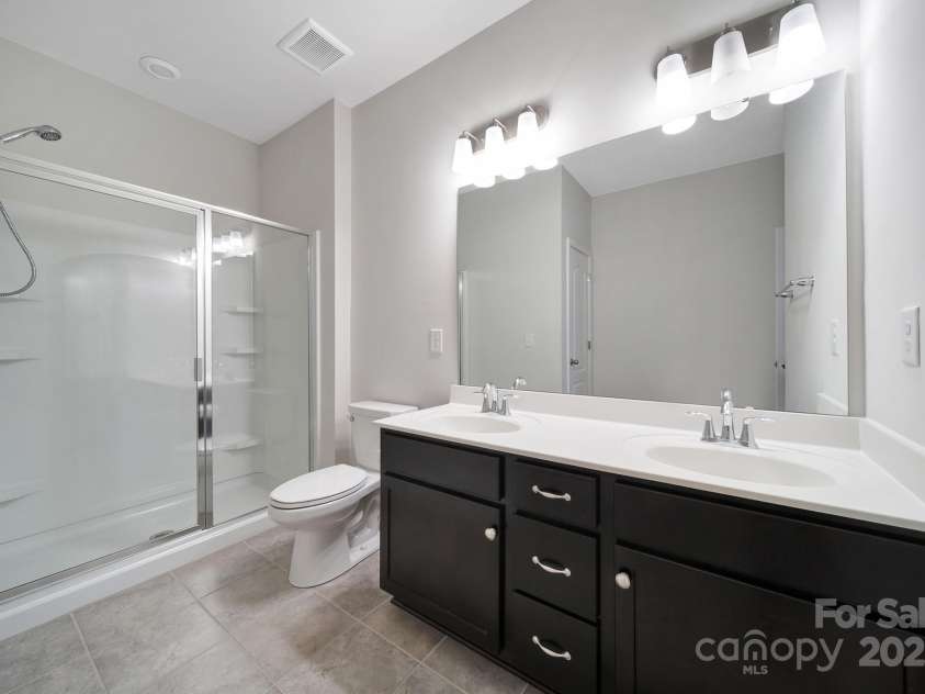 1604 Trentwood Drive, Fort Mill, SC 29715.  MLS# CAR4270619, YatesRealty ID 26246. 
