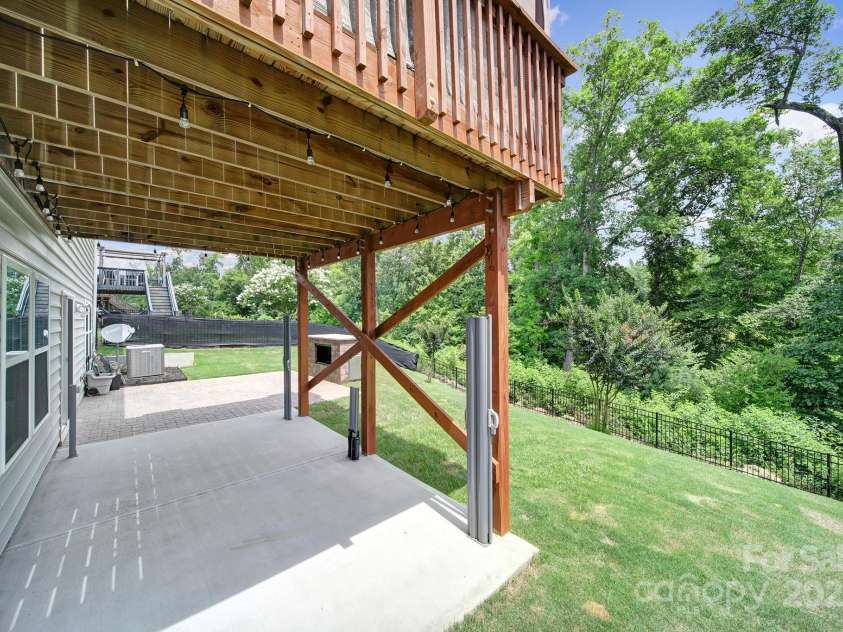 1604 Trentwood Drive, Fort Mill, SC 29715.  MLS# CAR4270619, YatesRealty ID 26246. 