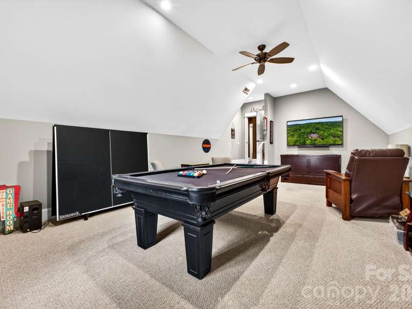 671 Mills River Way, Horse Shoe, NC 28742.  MLS# CAR4373435, YatesRealty ID 26246. 