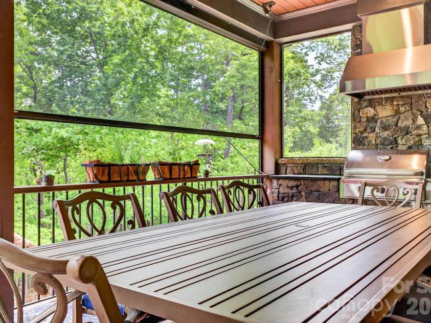 671 Mills River Way, Horse Shoe, NC 28742.  MLS# CAR4373435, YatesRealty ID 26246. 