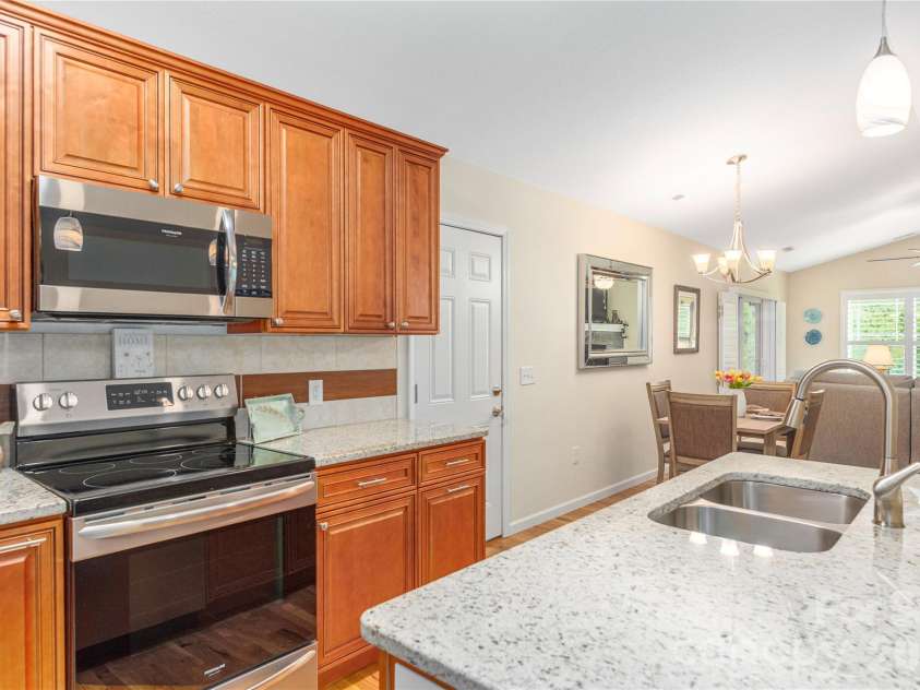 122 February Lane, Waynesville, NC 28785.  MLS# CAR4386086, YatesRealty ID 26247. 