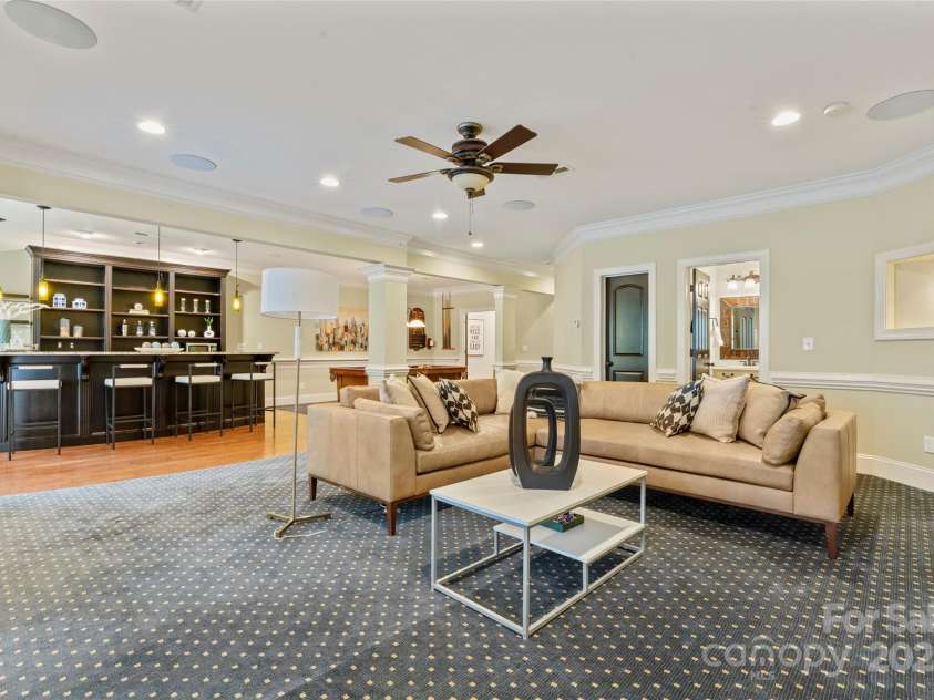 13716 Glen Abbey Drive, Charlotte, NC 28278.  MLS# CAR4265322, YatesRealty ID 26248. 