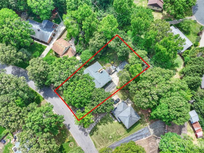 7008 Brookgreen Terrace, Matthews, NC 28104.  MLS# CAR4380563, YatesRealty ID 26248. Aerial View