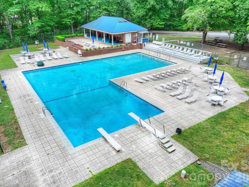 7008 Brookgreen Terrace, Matthews, NC 28104.  MLS# CAR4380563, YatesRealty ID 26248. Community Pool