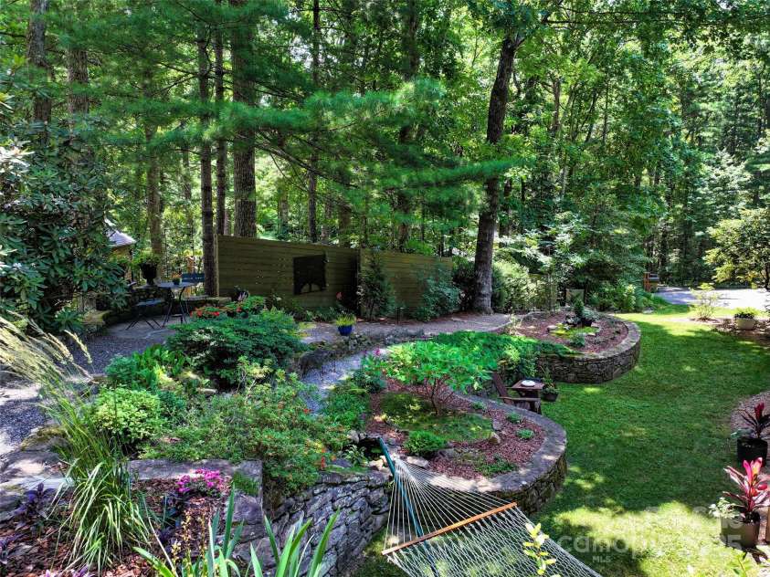 23 Indigo Way, Hendersonville, NC 28739.  MLS# CAR4274424, YatesRealty ID 26249. 