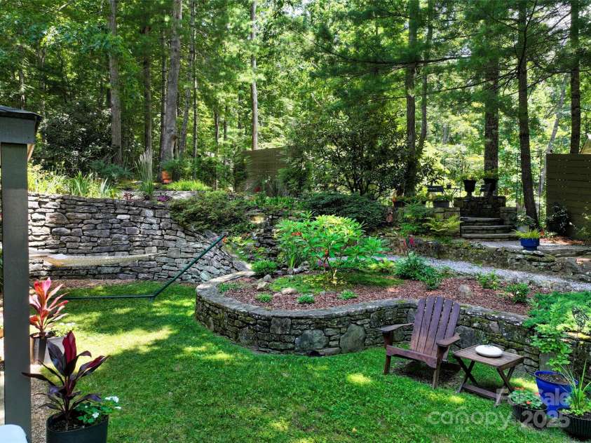 23 Indigo Way, Hendersonville, NC 28739.  MLS# CAR4274424, YatesRealty ID 26249. 