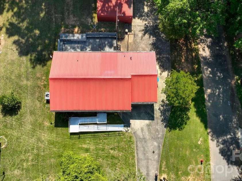 905 10th Street, Bessemer City, NC 28016.  MLS# CAR4384876, YatesRealty ID 26249. 