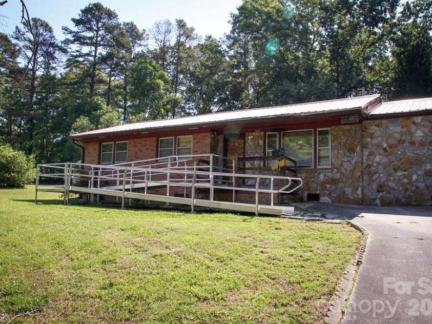 905 10th Street, Bessemer City, NC 28016.  MLS# CAR4384876, YatesRealty ID 26249. Virtually Staged Flex Space