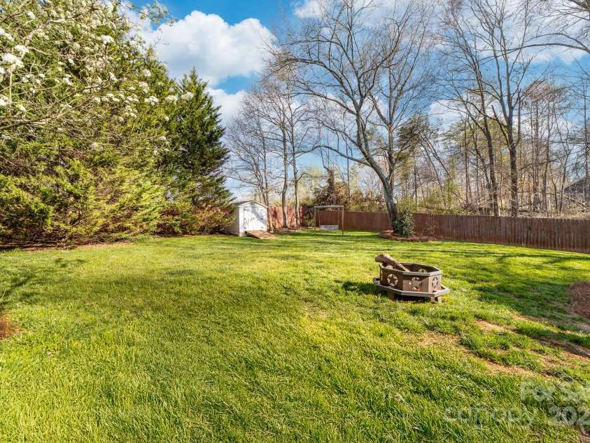 1025 Hunter Valley Road, Shelby, NC 28150.  MLS# CAR4234430, YatesRealty ID 2625. 