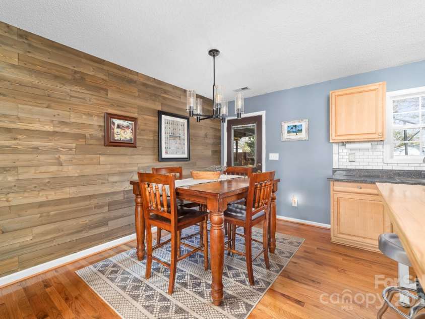 1025 Hunter Valley Road, Shelby, NC 28150.  MLS# CAR4234430, YatesRealty ID 2625. Beautiful wood accent wall.