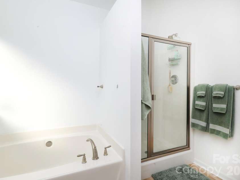 2431 Brathay Court, Charlotte, NC 28269.  MLS# CAR4338508, YatesRealty ID 2625. 