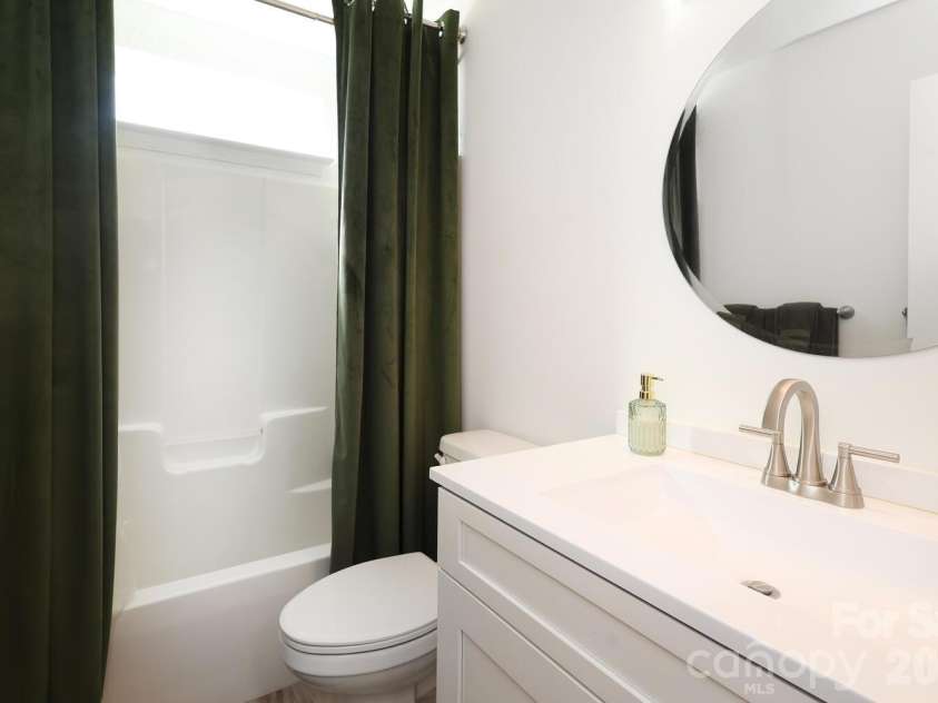 2431 Brathay Court, Charlotte, NC 28269.  MLS# CAR4338508, YatesRealty ID 2625. 