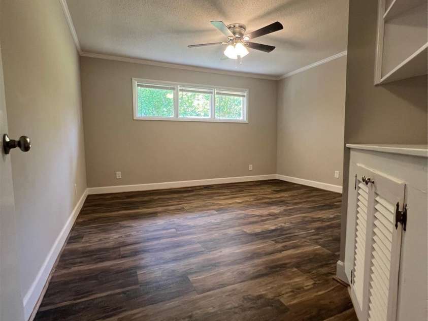 280 Raintree Road, Great Falls, SC 29055.  MLS# CAR4371162, YatesRealty ID 26250. 