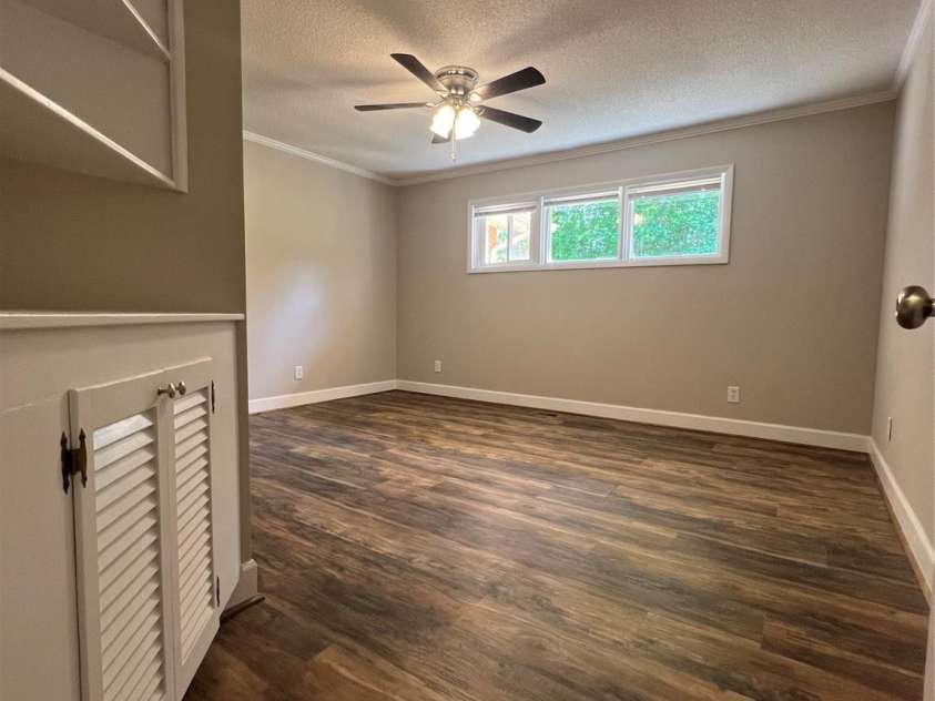280 Raintree Road, Great Falls, SC 29055.  MLS# CAR4371162, YatesRealty ID 26250. 