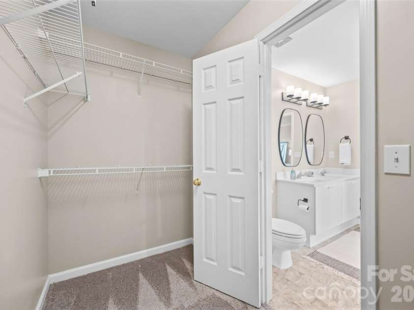 13606 Red Wine Court, Charlotte, NC 28273.  MLS# CAR4378191, YatesRealty ID 26251. 