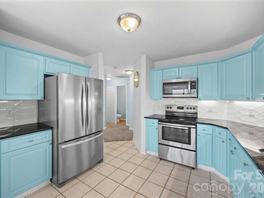 13606 Red Wine Court, Charlotte, NC 28273.  MLS# CAR4378191, YatesRealty ID 26251. 