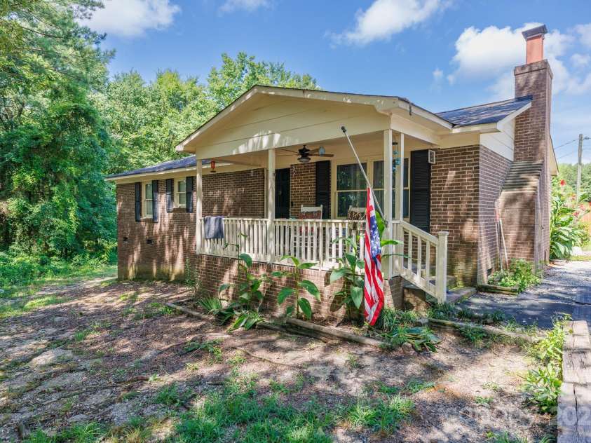 2736 Kirkover Drive, Lancaster, SC 29720.  MLS# CAR4280407, YatesRealty ID 26251. 