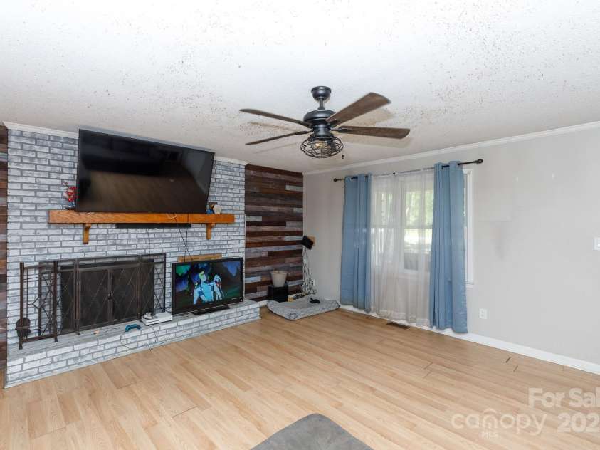 2736 Kirkover Drive, Lancaster, SC 29720.  MLS# CAR4280407, YatesRealty ID 26251. 