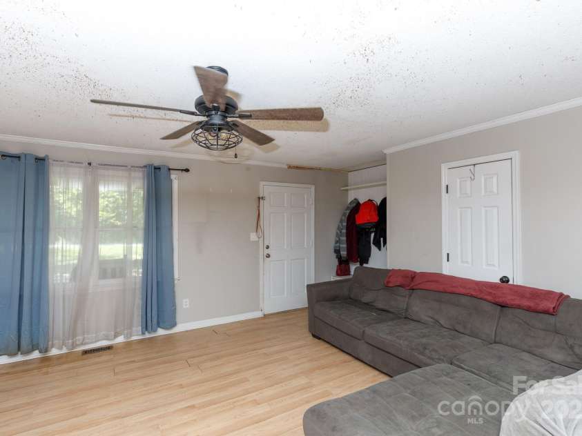 2736 Kirkover Drive, Lancaster, SC 29720.  MLS# CAR4280407, YatesRealty ID 26251. 