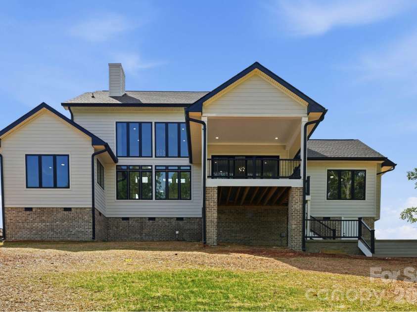 1815 White Fawn Lane, Rock Hill, SC 29730.  MLS# CAR4369323, YatesRealty ID 26254. 