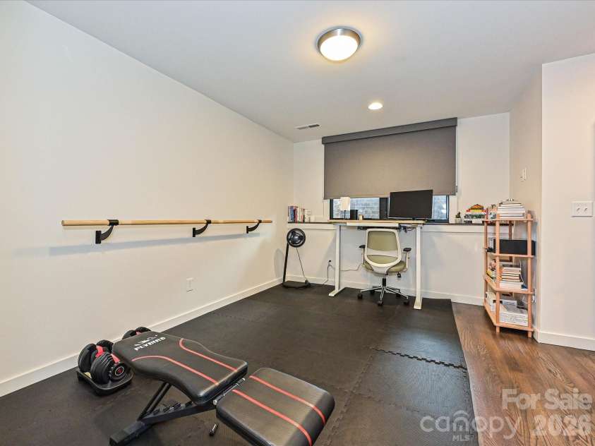 432 33rd Street, Charlotte, NC 28205.  MLS# CAR4397300, YatesRealty ID 26256. 