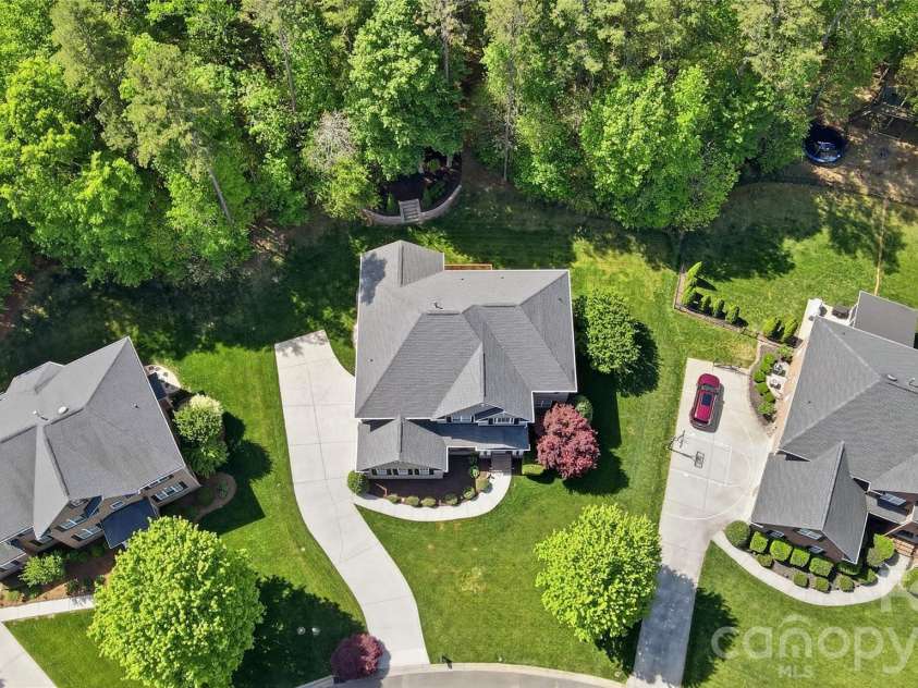 807 Crown Vista Court, Wesley Chapel, NC 28110.  MLS# CAR4369364, YatesRealty ID 26257. 