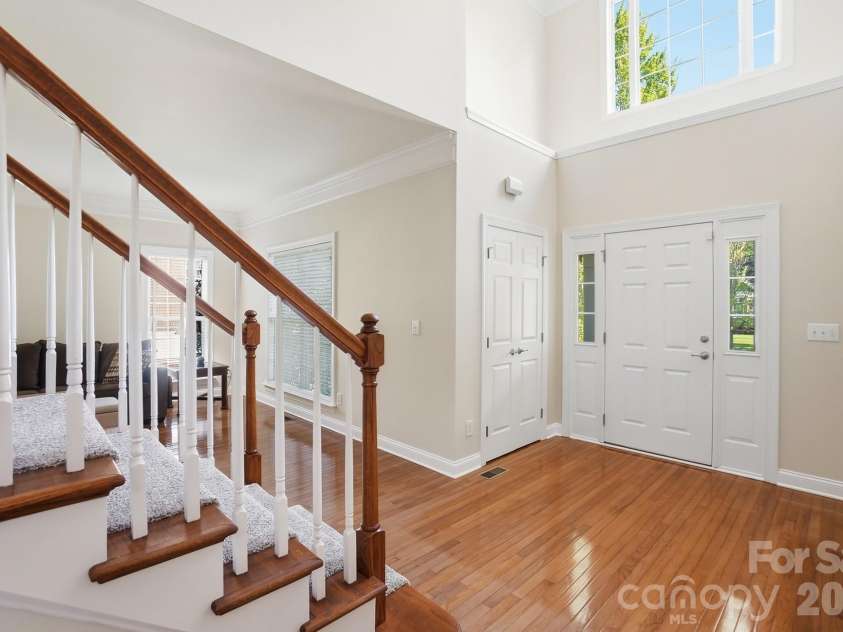 807 Crown Vista Court, Wesley Chapel, NC 28110.  MLS# CAR4369364, YatesRealty ID 26257. 