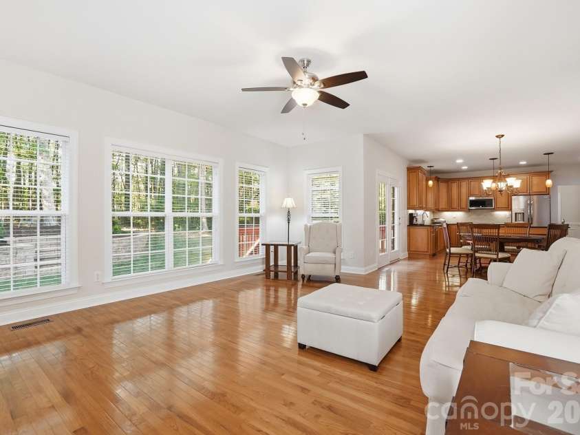 807 Crown Vista Court, Wesley Chapel, NC 28110.  MLS# CAR4369364, YatesRealty ID 26257. 