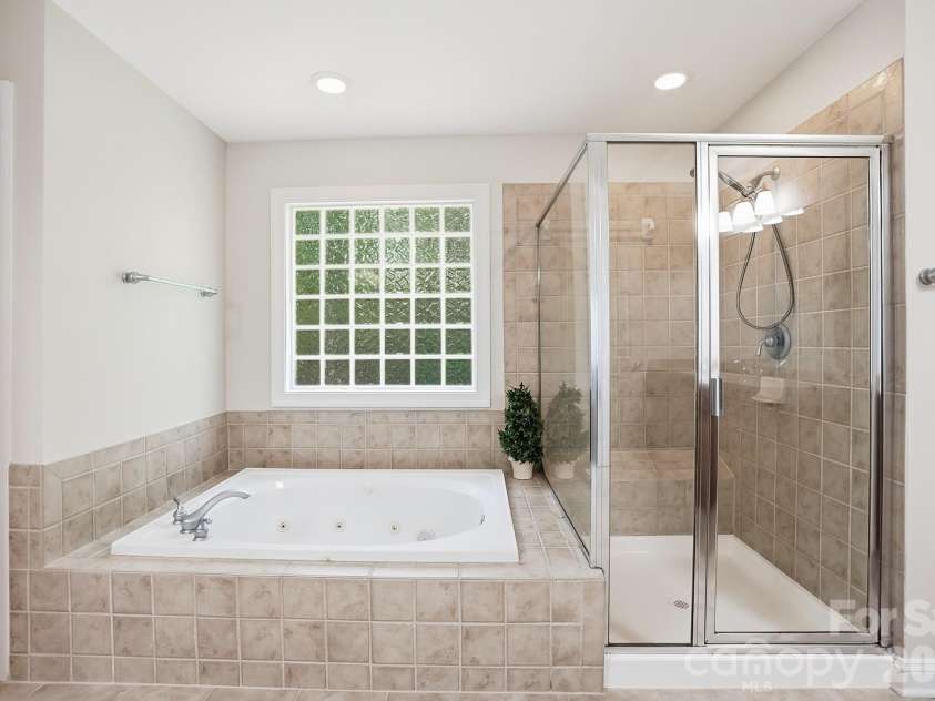 807 Crown Vista Court, Wesley Chapel, NC 28110.  MLS# CAR4369364, YatesRealty ID 26257. 