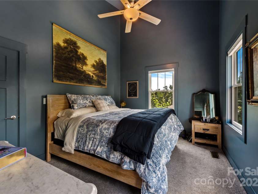 109 Druid Drive, Asheville, NC 28806.  MLS# CAR4264701, YatesRealty ID 26258. 